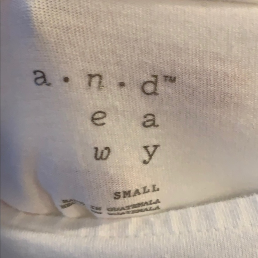 5/$25 3/4 length sleeve, perfect condition - Picture 3 of 4